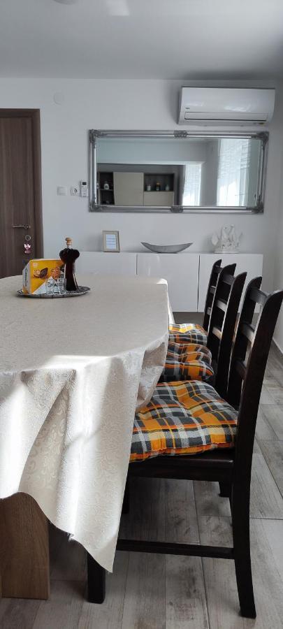 Apartman Leona Kaštela Exteriér fotografie
