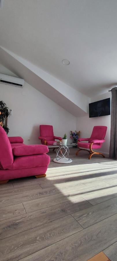Apartman Leona Kaštela Exteriér fotografie
